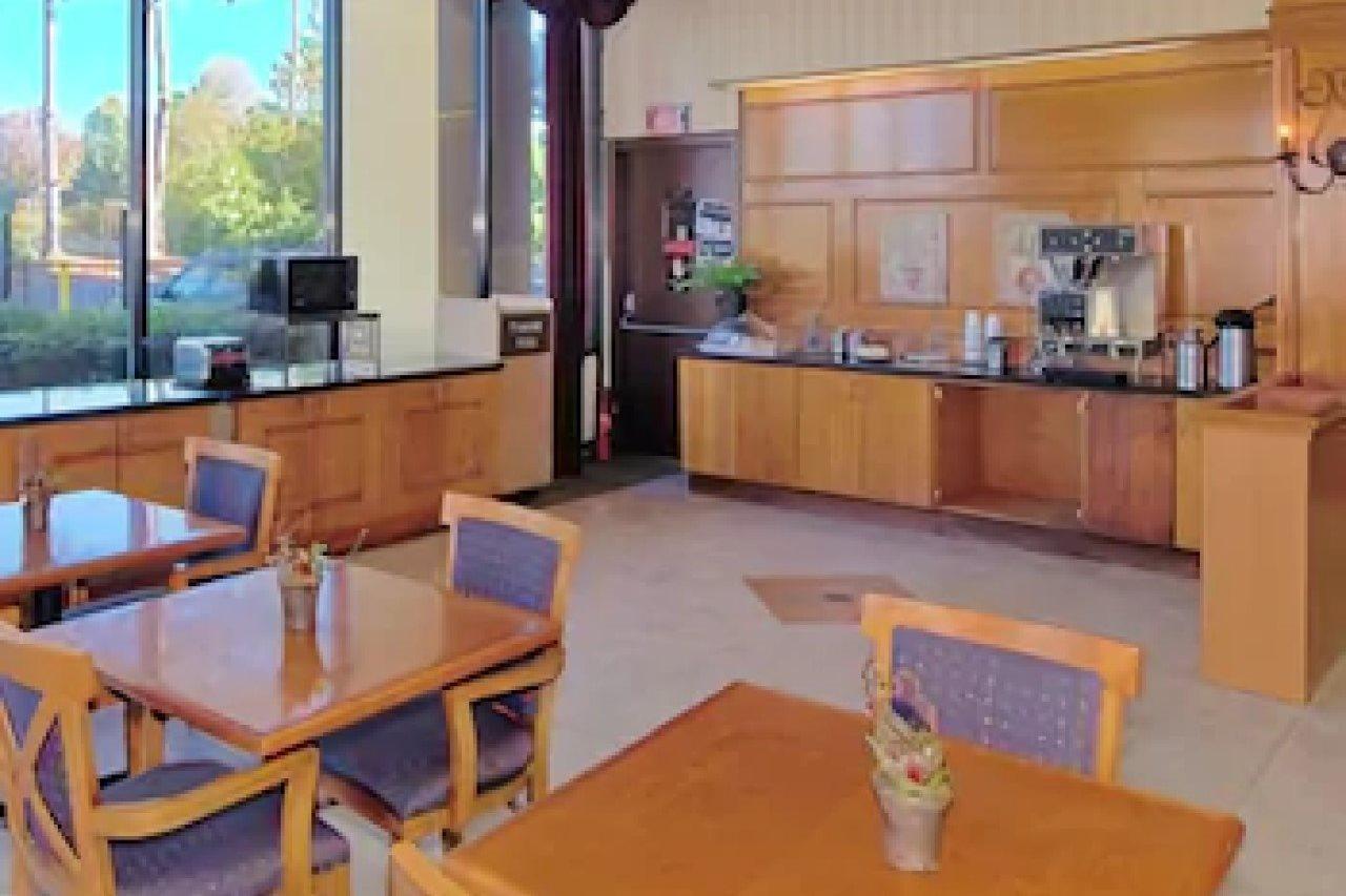 Knights Inn Six Flags Lodge West ภายนอก รูปภาพ